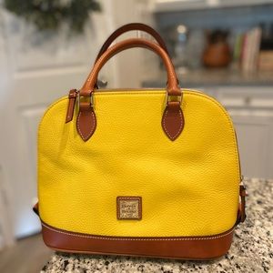 NWOT Dooney & Bourke Pebble Grain Zip Zip Satchel